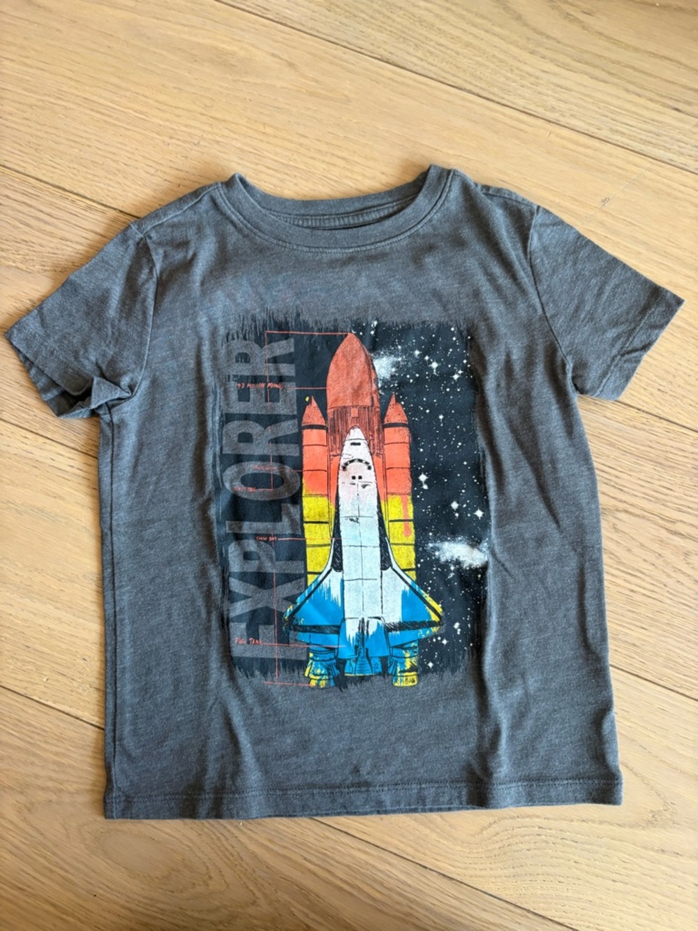 Cat & Jack graphic tee - size 4/5